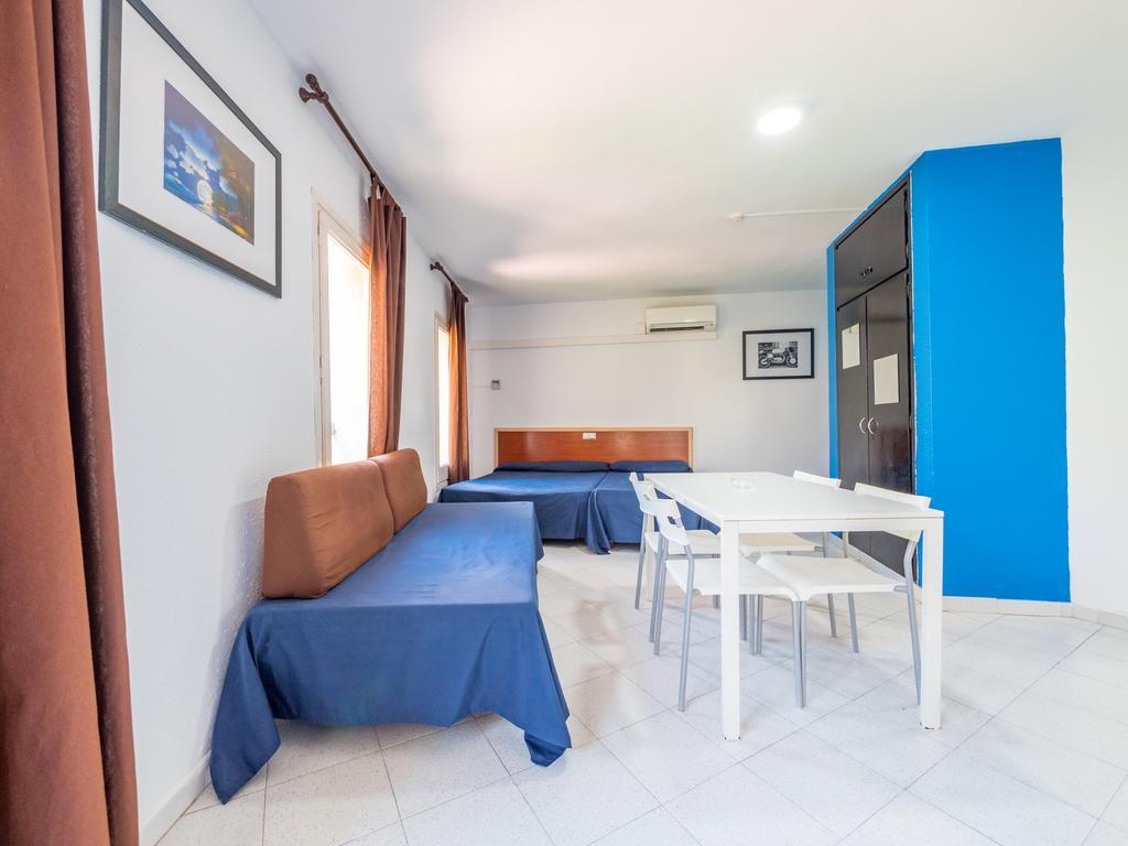 Apartaments Ar Enjoy Monjardi โยเรตเดมาร์ ภายนอก รูปภาพ